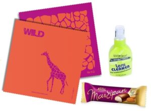 Gift Set: Cleaning Set for Glasses - Spray Clean Hygiene 60ml and Cleaning Cloth with Animal Print