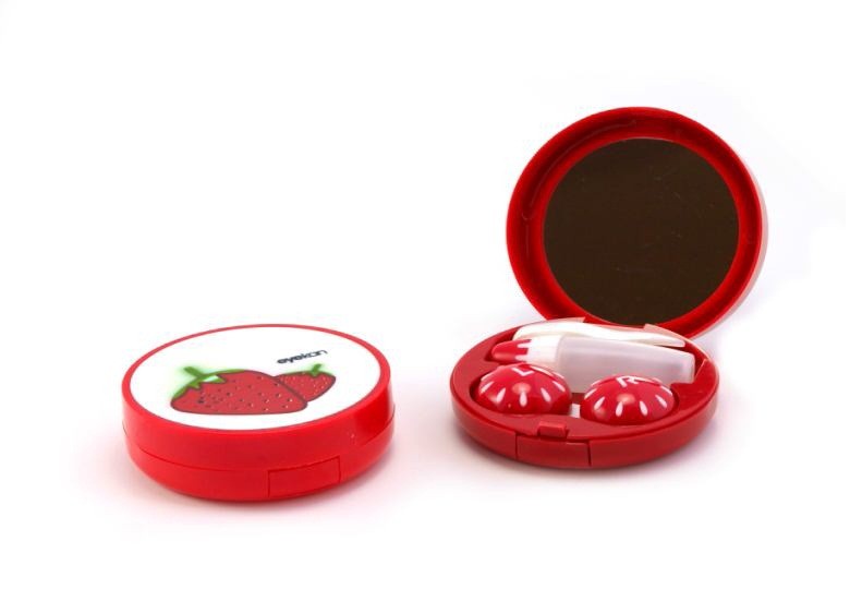 Travel Lens Case Strawberry