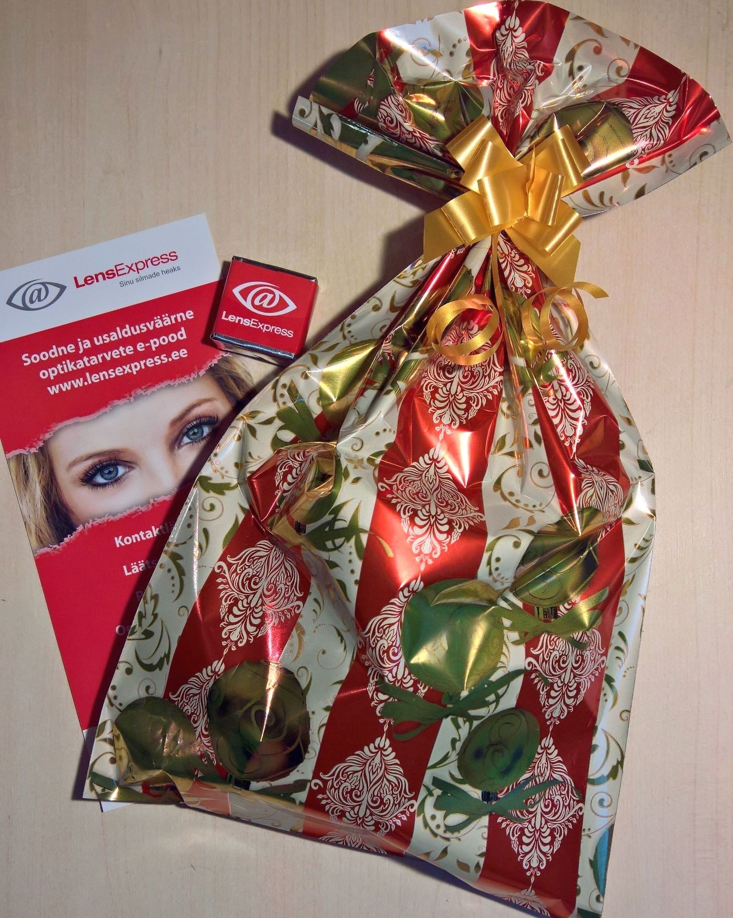 Kinkekomplekt: Starlens Supra 55 1-kuused pupilliavata 0,00 2 tk, Hyalu-Sol 100ml hooldusvahend + konteiner