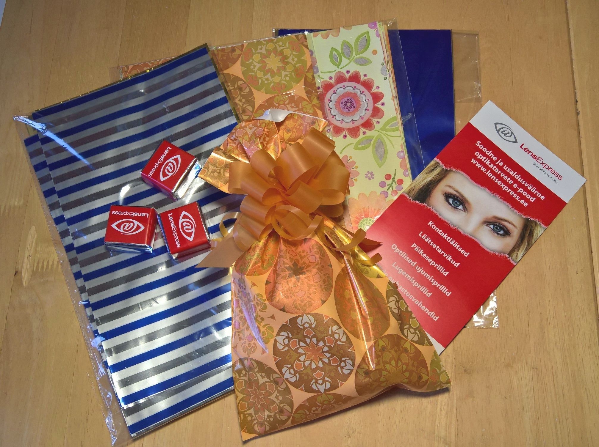 Подарочный комплект: сумочка CentroStyle, средства по уходу за очками 30 мл и тряпочка